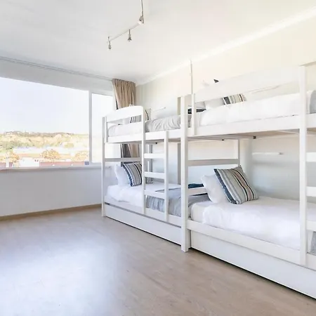 Apartment Two-bedroom Beachfront With Pool - *