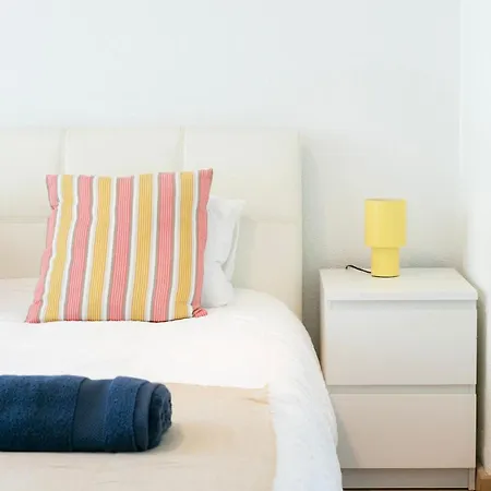 Apartment Two-bedroom Beachfront With Pool - Costa da Caparica