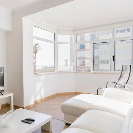 Two-bedroom Beachfront With Pool - Apartment *