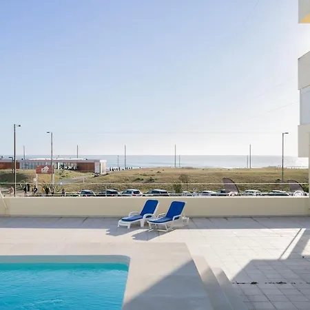 Apartment Two-bedroom Beachfront With Pool - Costa da Caparica